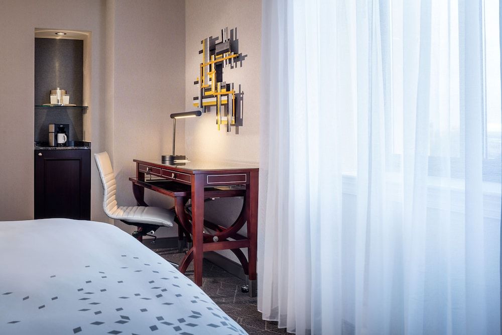 Room, 1 King Bed, Non Smoking