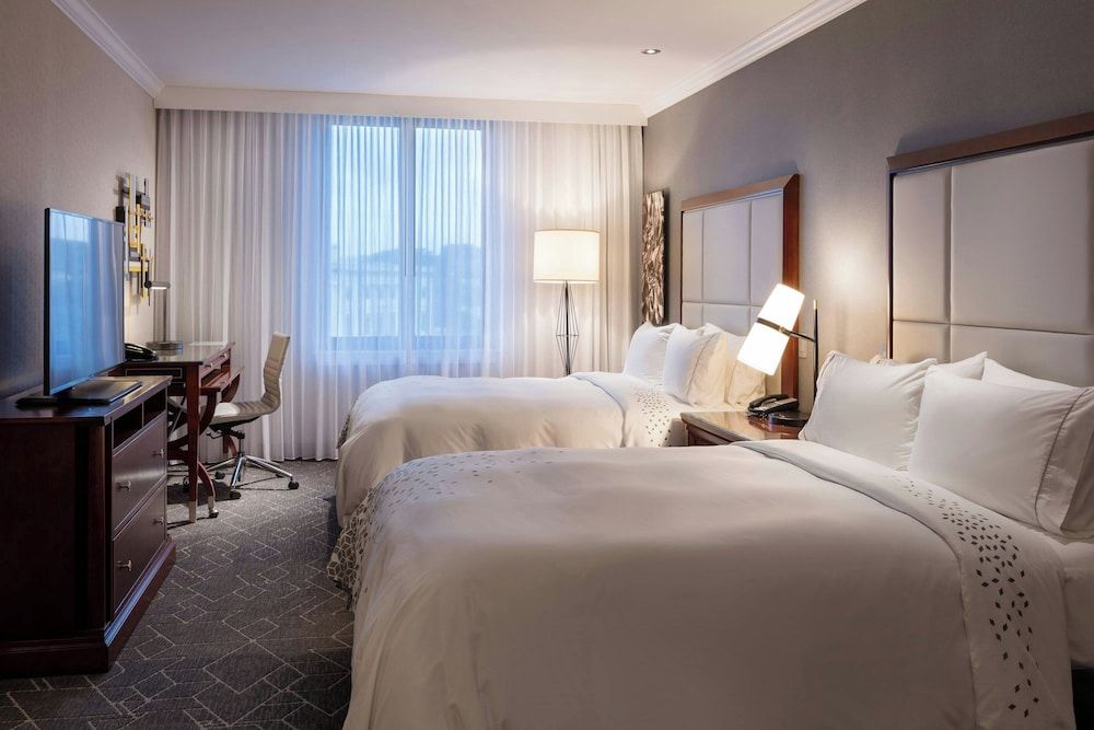 Room, 2 Queen Beds (View)