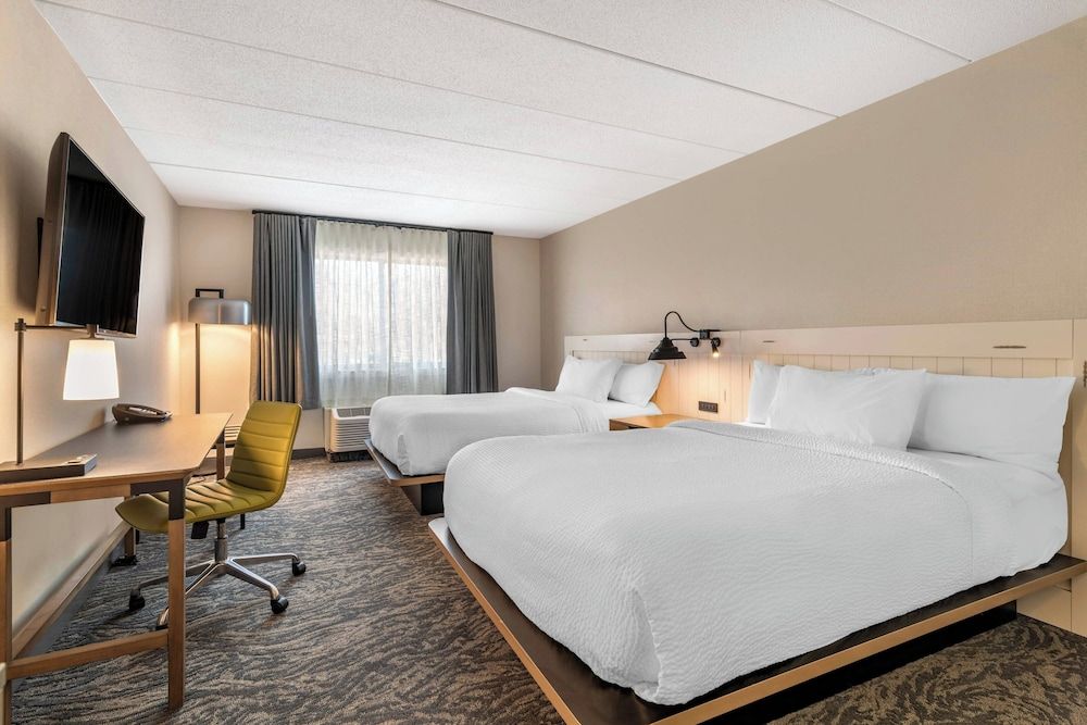 Room, 2 Queen Beds, Non Smoking