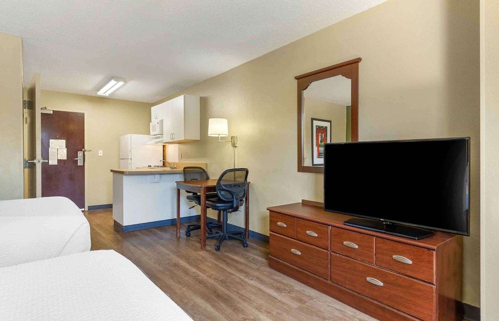 Extended Stay America Suites Providence Warwick Studio, 2 Double Beds, Non Smoking 4