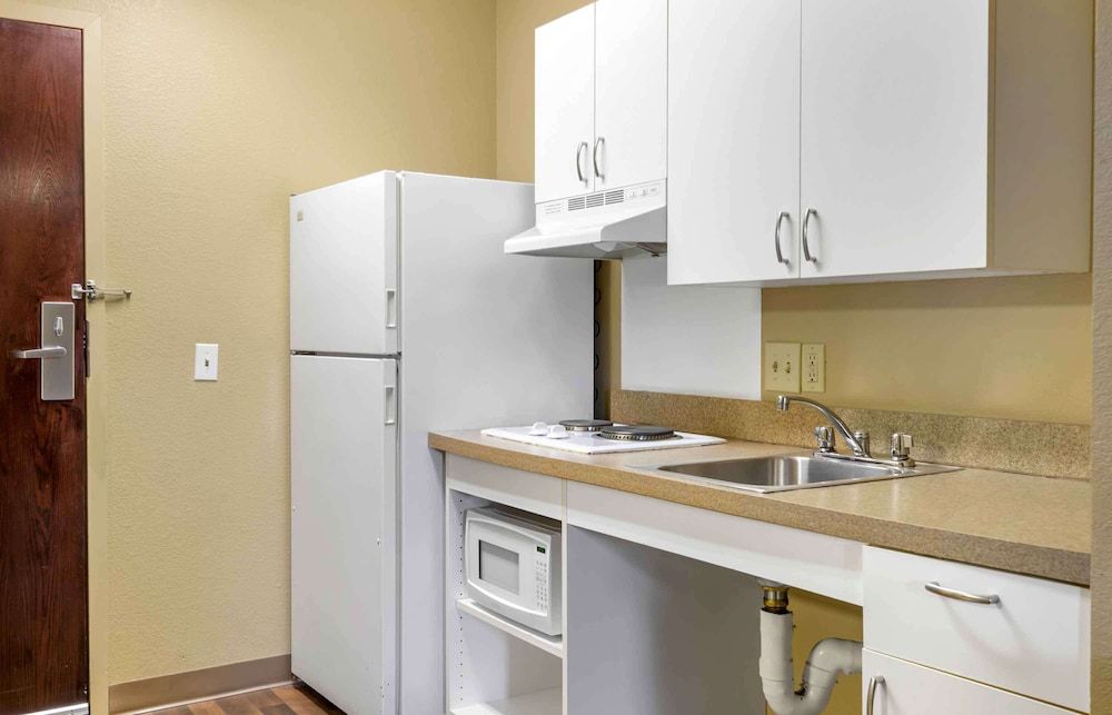 Extended Stay America Suites Providence Warwick Studio, 1 Queen Bed, Accessible, Non Smoking 6