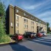 La Quinta Inn & Suites by Wyndham Warwick Providence Airport