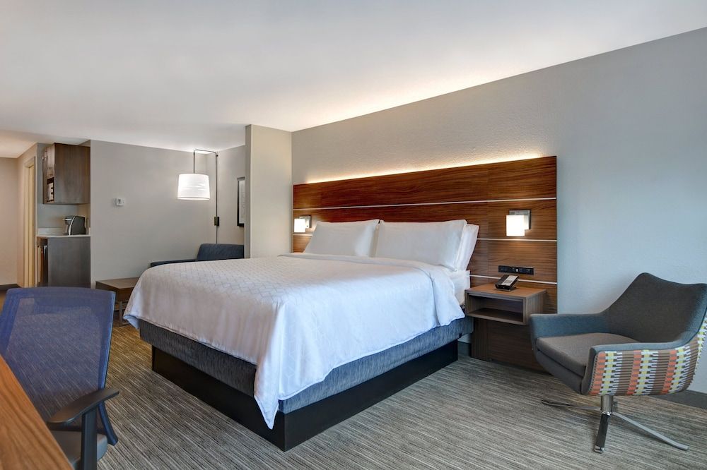 Suite, 1 King Bed