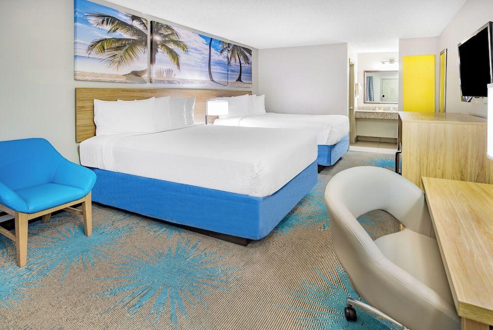 Standard Room, 2 Queen Beds Smoking
