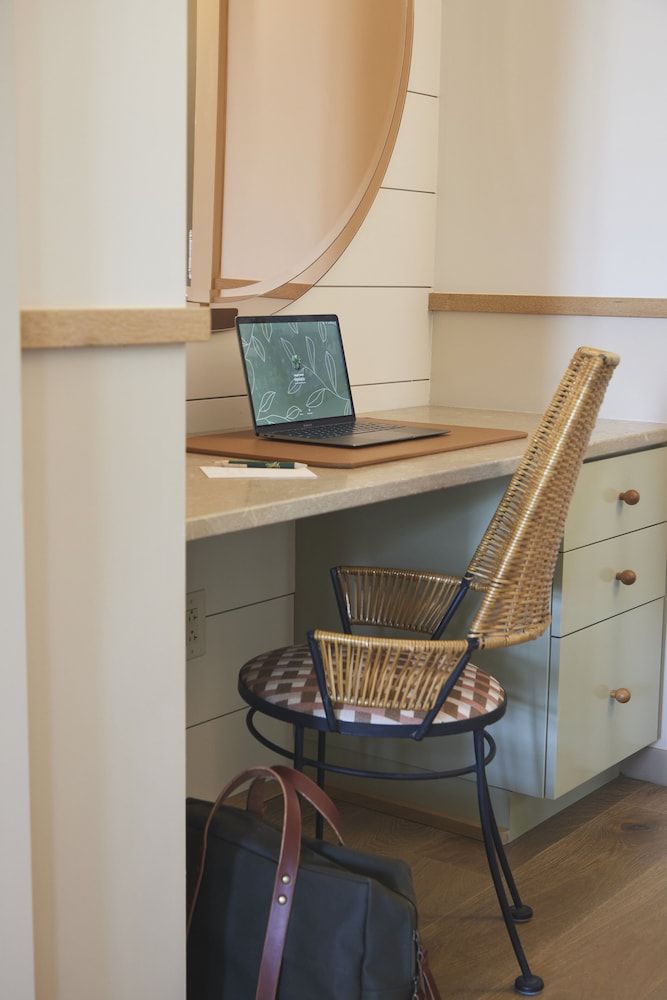 The Ryder Hotel Suite, 1 King Bed 12