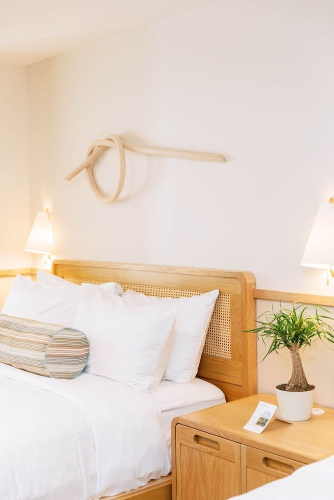 The Ryder Hotel Room, 2 Queen Beds 3