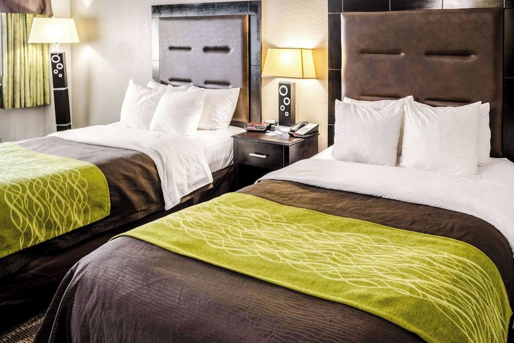 Suite, 2 Queen Beds, Non Smoking