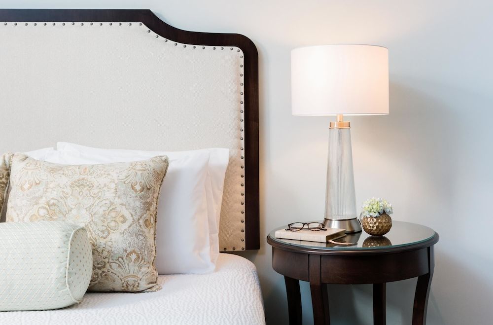 Elliott House Inn Standard Room, 1 Queen Bed, Courtyard Area 2