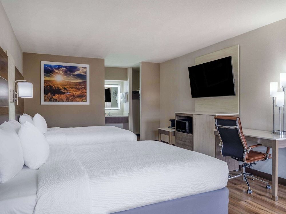 Room, 2 Queen Beds, Non Smoking