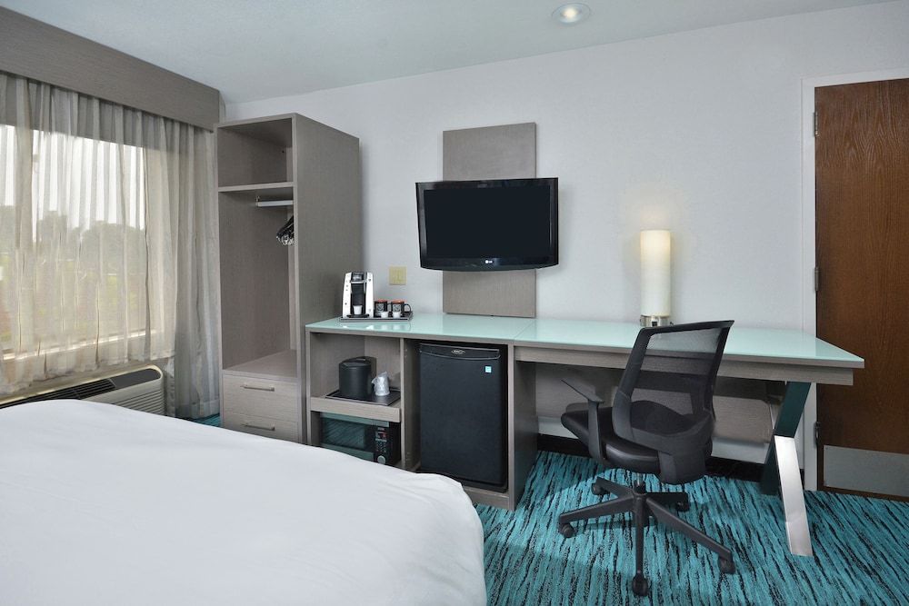 Inn @ Clemson Standard Room, 1 Queen Bed, Accessible 3