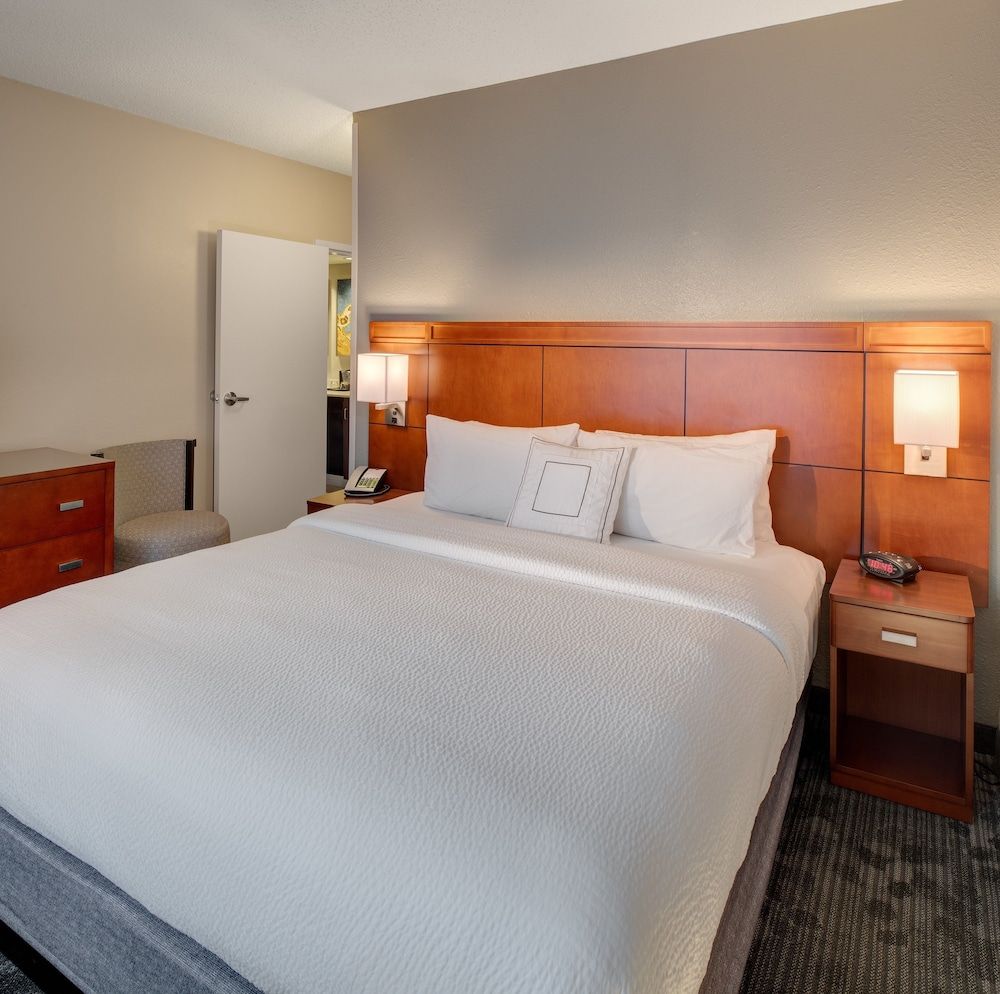Room, 1 King Bed with Sofa bed, Non Smoking