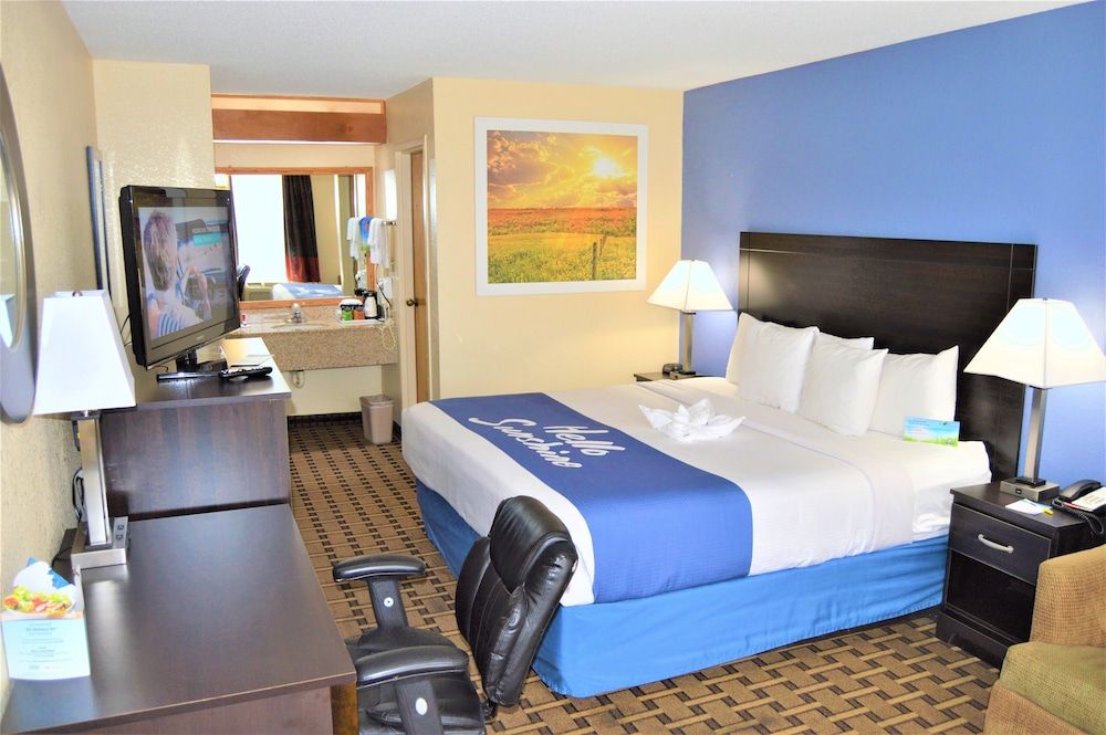 Room, 1 King Bed, Accessible, Non Smoking