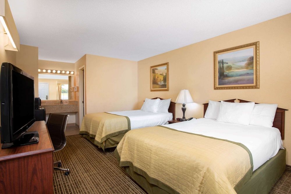 Standard Room, 2 Double Beds, Non Smoking