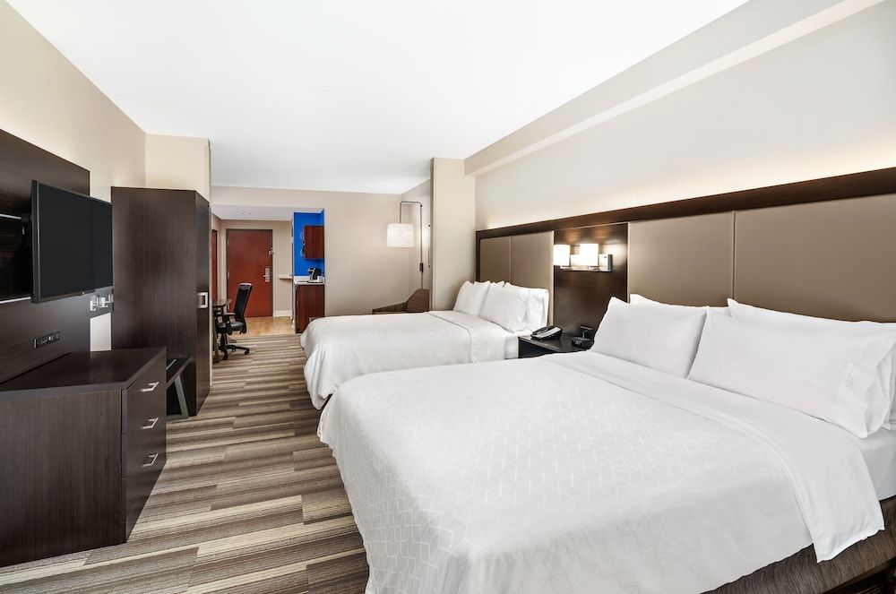 Suite, 2 Queen Beds