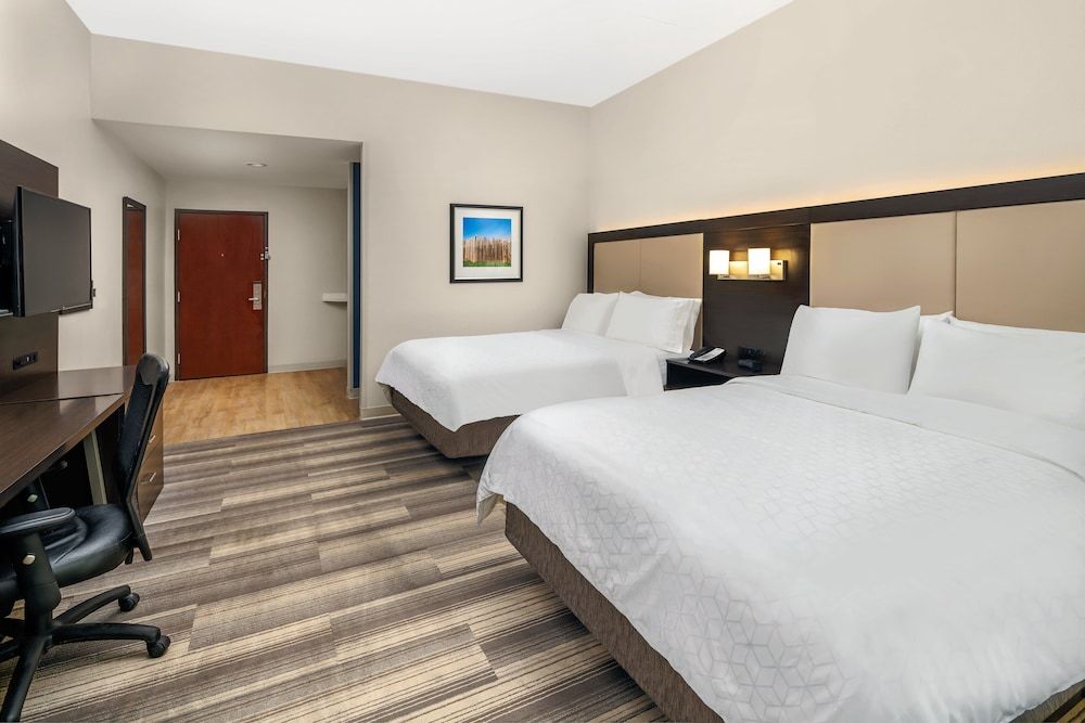 Standard Room, 2 Queen Beds, Accessible (Mobility)