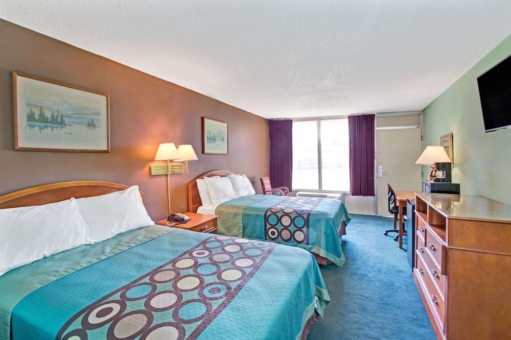 Double Room, 2 Double Beds, Smoking