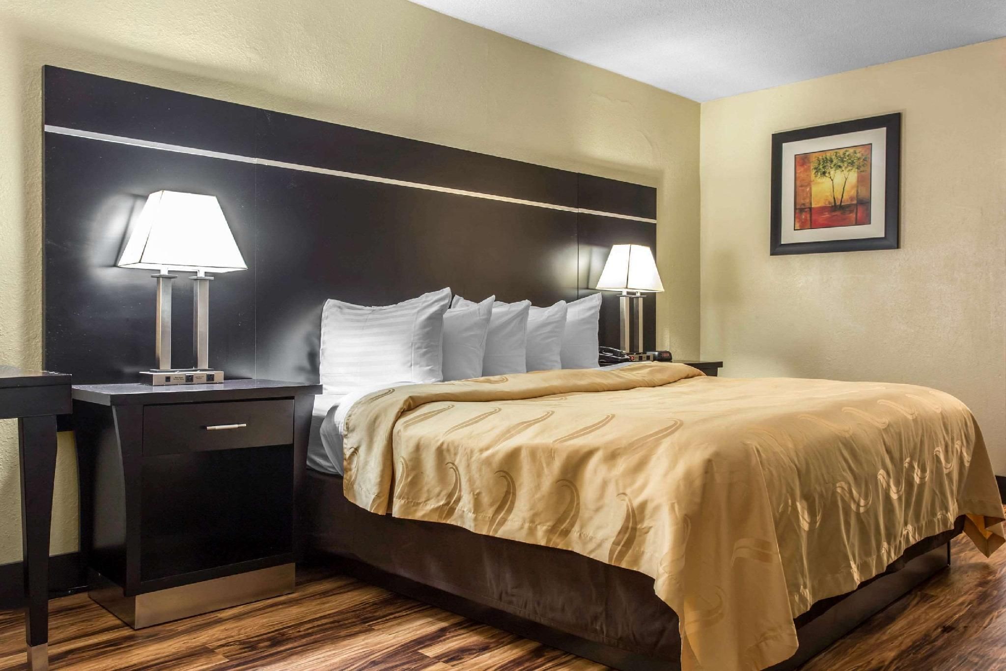 1 Double Bed, Efficiency, Nonsmoking, Accessible