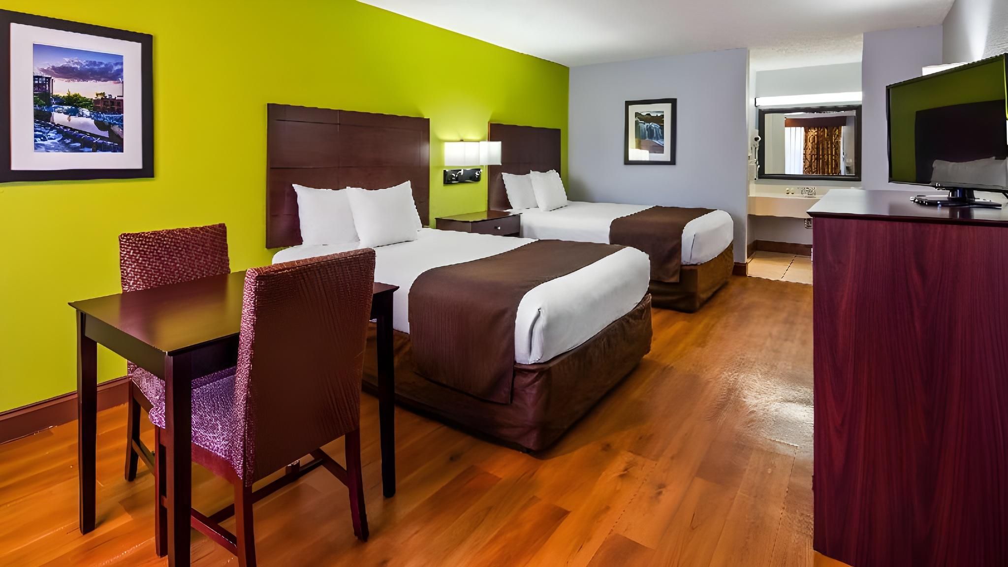 2 Double Beds, Smoking Room