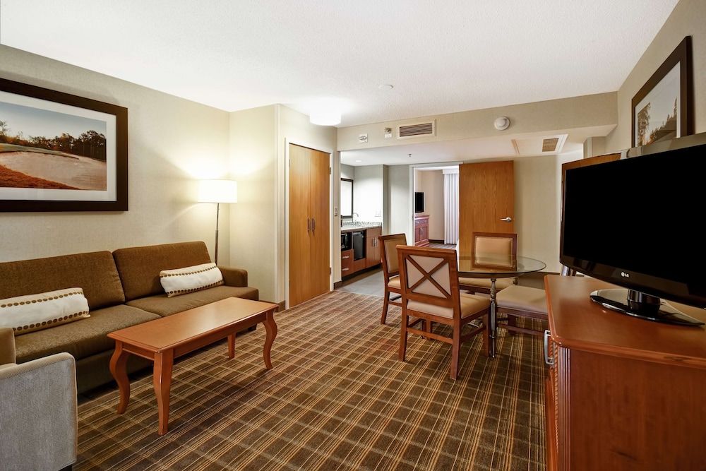 Standard Suite, 1 King Bed with Sofa bed, Non Smoking