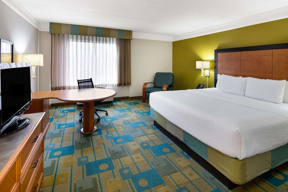 Executive Room, 1 King Bed, Non Smoking