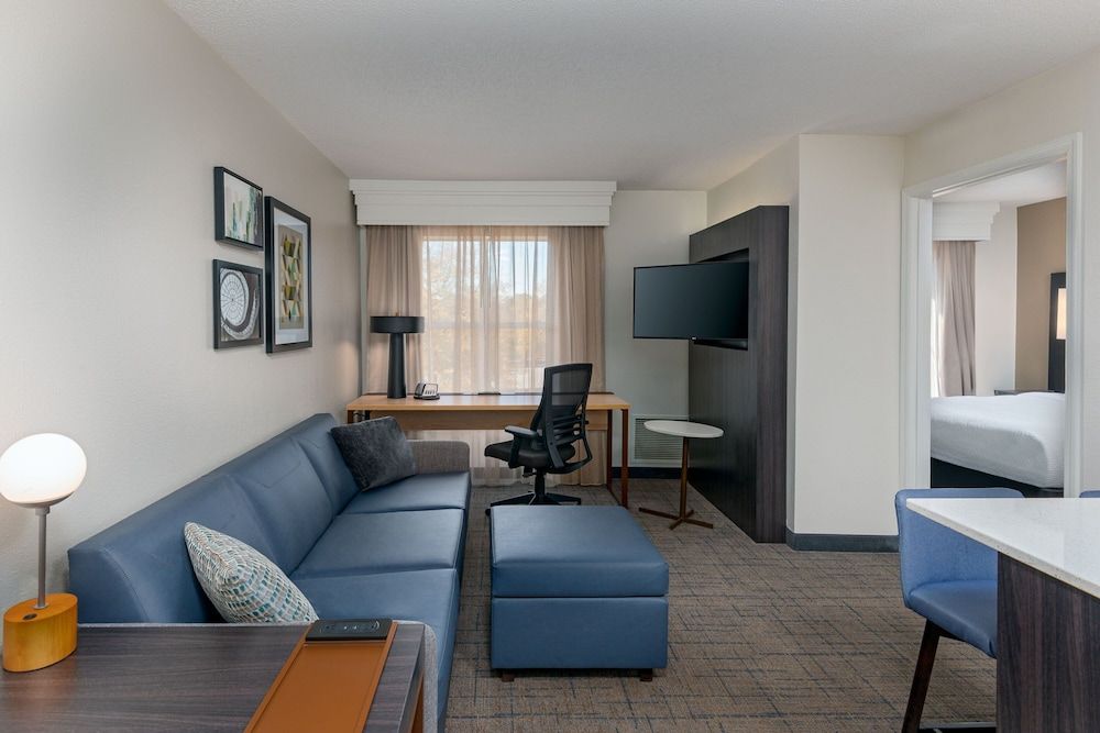 Suite, 1 Bedroom, Non Smoking (Mobility Accessible, Tub)