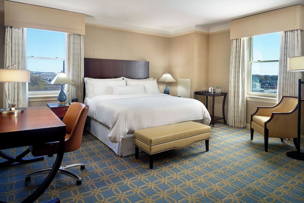 Traditional Room, 1 King Bed