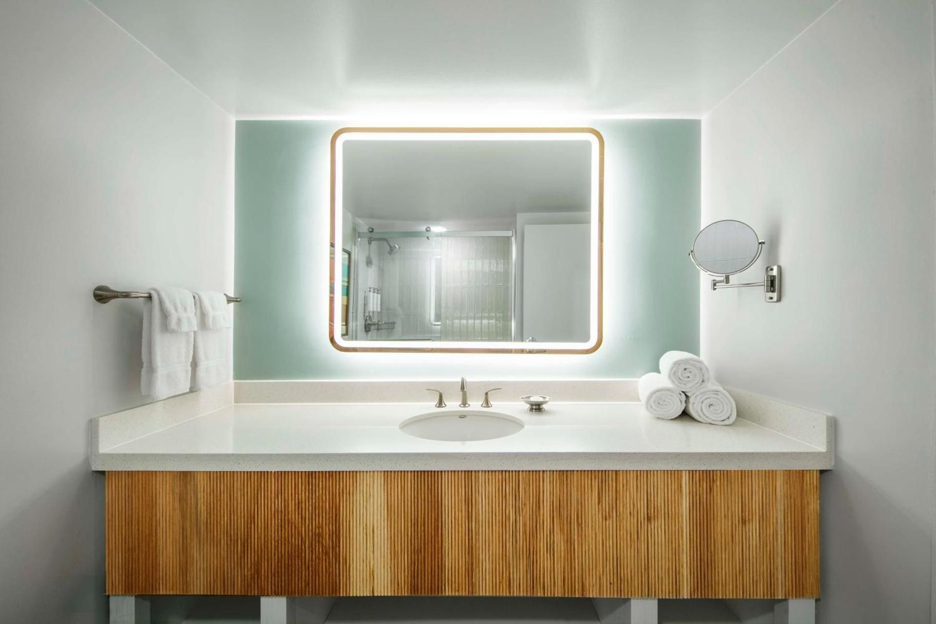 Horizon Room King Sofa Bed