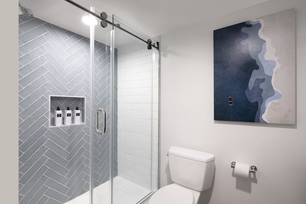 Omni Hilton Head Oceanfront Resort Studio Suite, 1 King Bed, Partial Ocean View 5