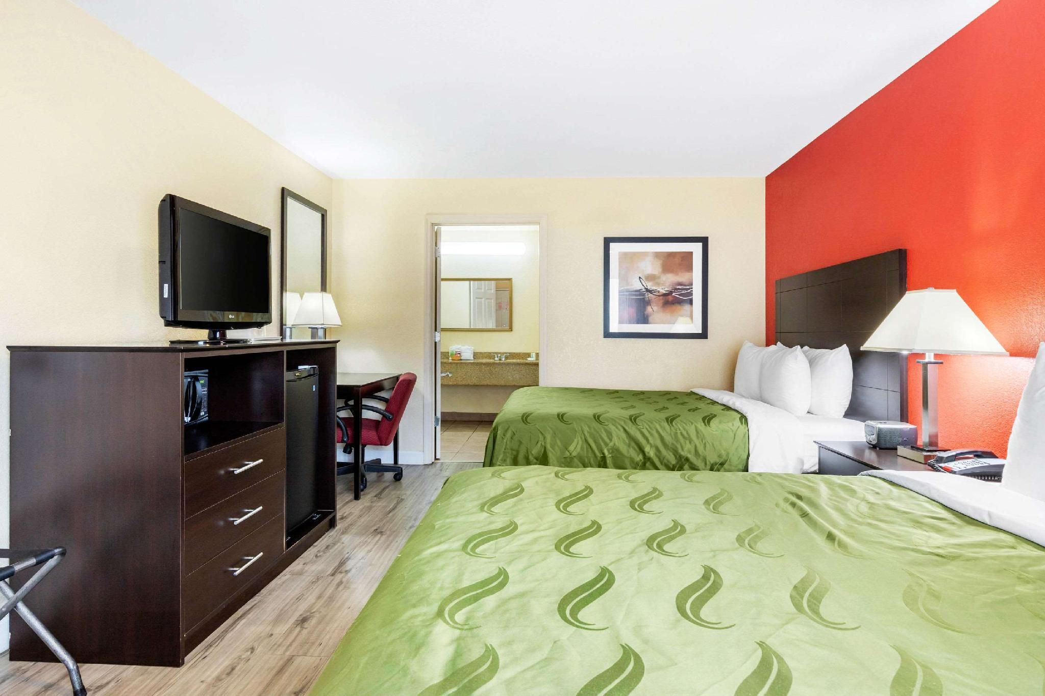 2 Queen Beds, Nonsmoking, Accessible