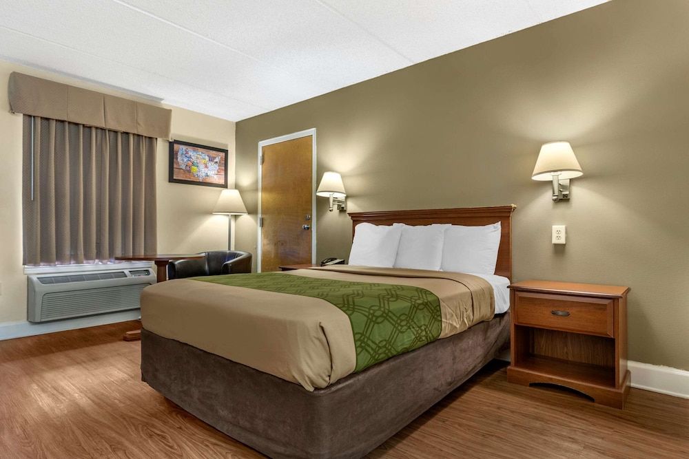 Standard Room, 1 Queen Bed, Non Smoking
