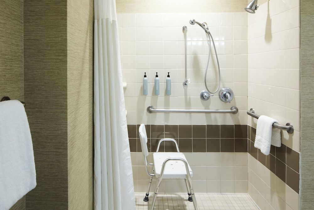 Suite, 1 Bedroom, Non Smoking (Mobility Accessible, Tub)