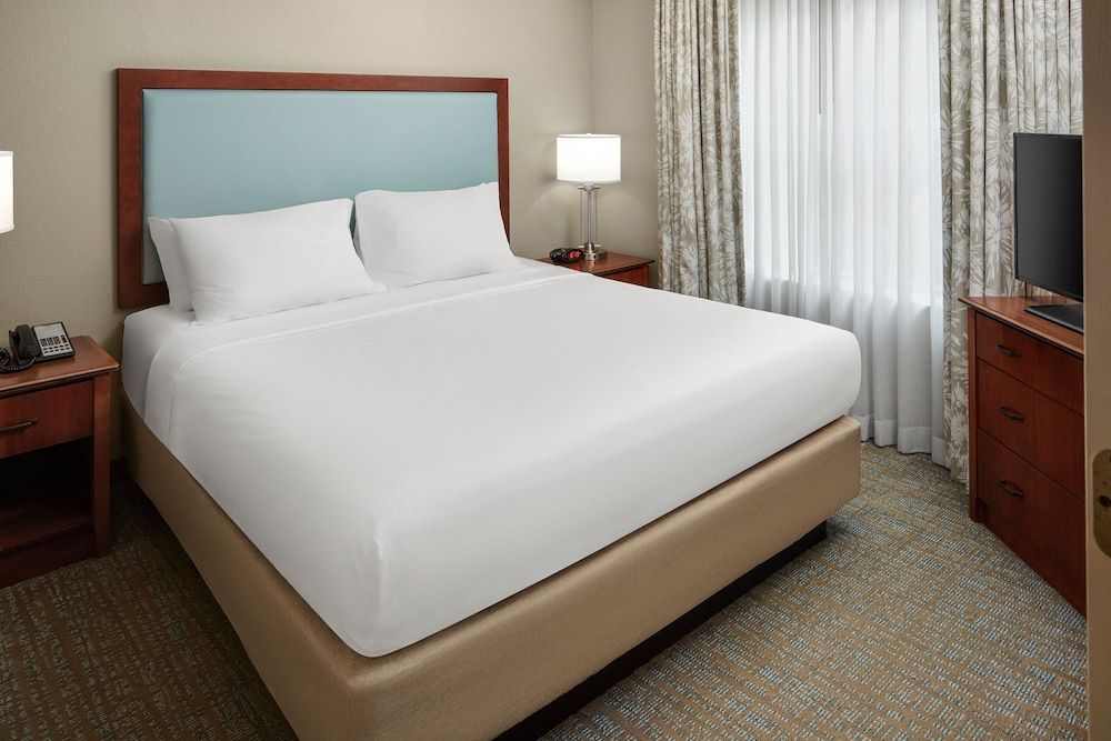 Suite, 1 Bedroom, Non Smoking (Mobility Accessible, Tub)