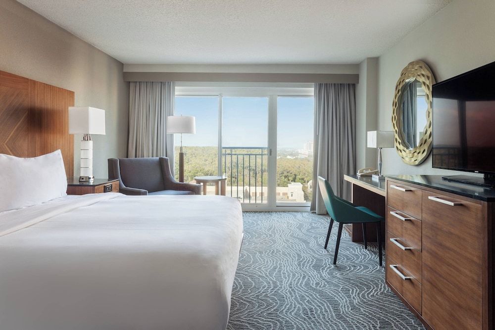 Room, 1 King Bed, Resort View (Mobility Accessible, Roll-in Shower)