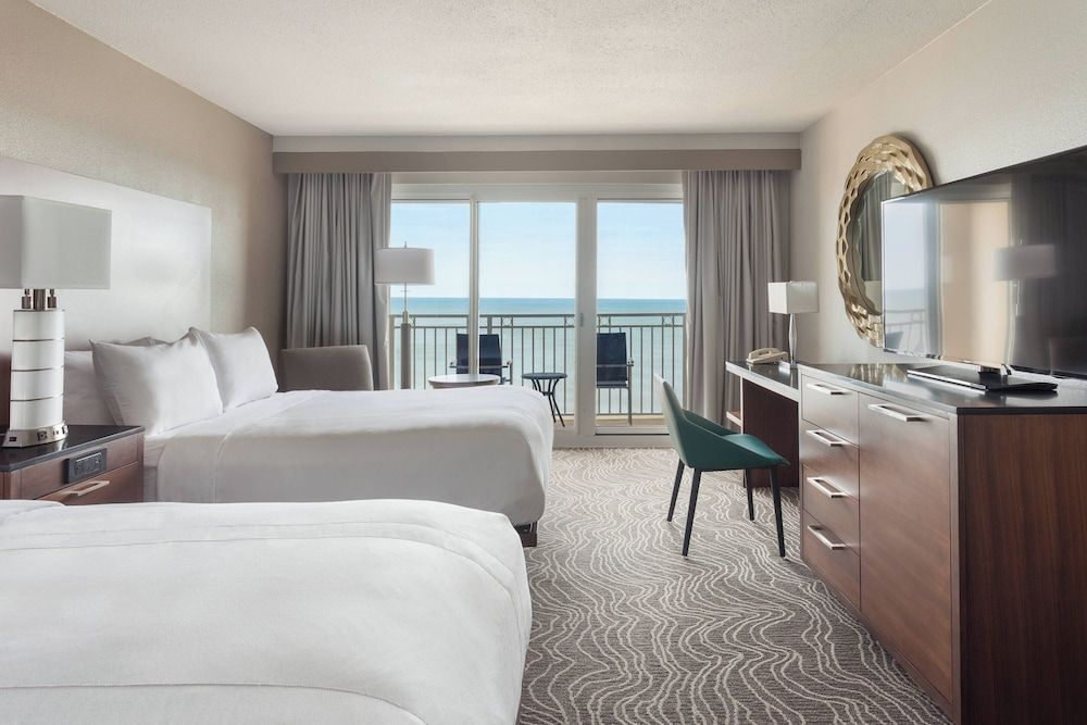 Room, 2 Queen Beds, Balcony, Oceanfront