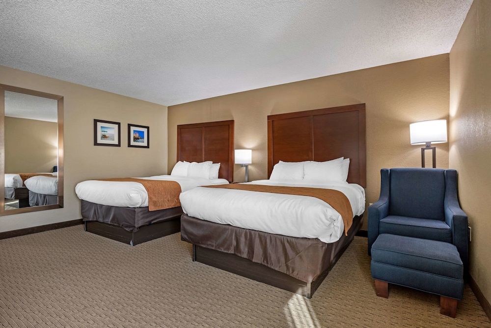 Standard Room, 2 Queen Beds, Non Smoking