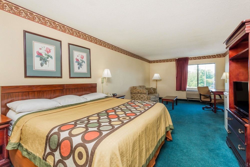 Standard Room, 1 King Bed, Smoking