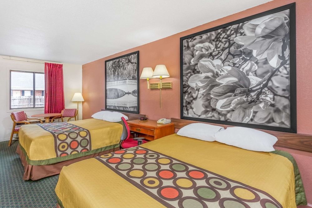 Room, 2 Queen Beds, Smoking