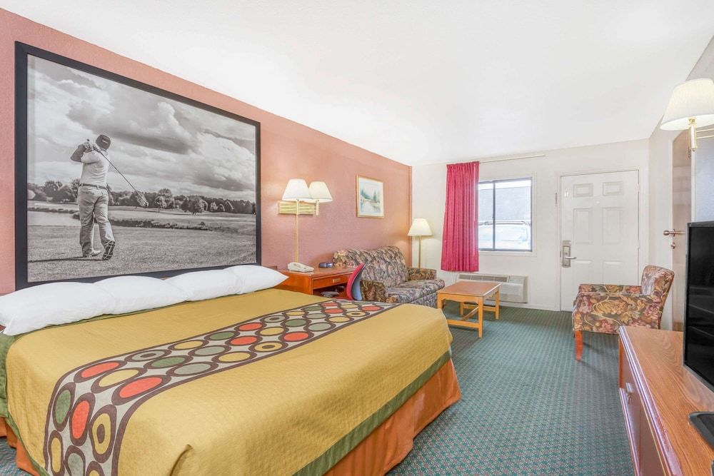 Deluxe Room, 1 King Bed, Non Smoking