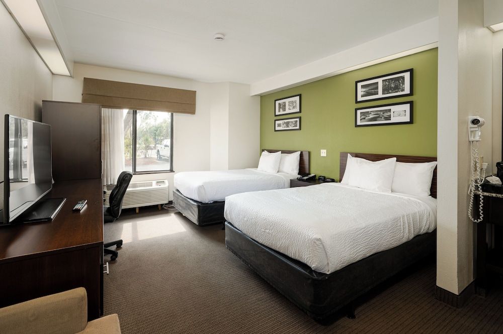Standard Room, 2 Double Beds, Non Smoking, Refrigerator & Microwave