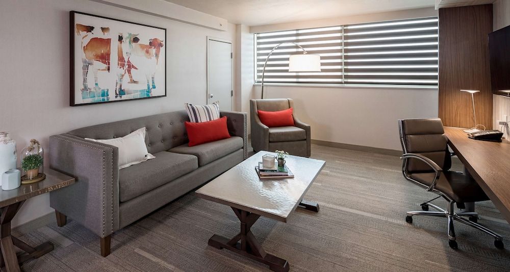 The Rushmore Hotel & Suites, BW Premier Collection Suite, 1 King Bed, Non Smoking, Jetted Tub 5