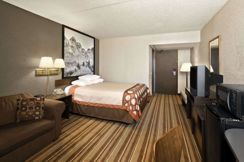 Studio Suite, 1 Queen Bed, Non Smoking