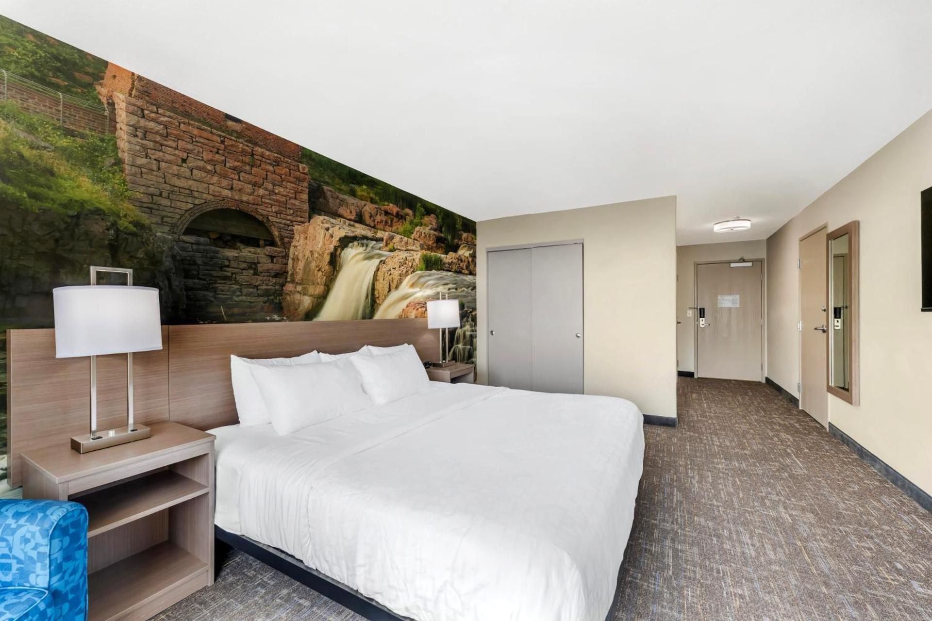 King Room - Accessible/Non-Smoking