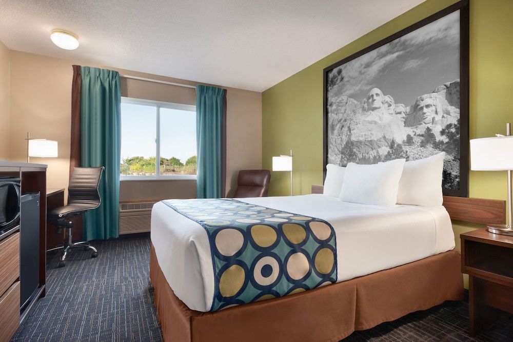 Room, 1 Queen Bed, Accessible, Non Smoking (Mobility Accessible)