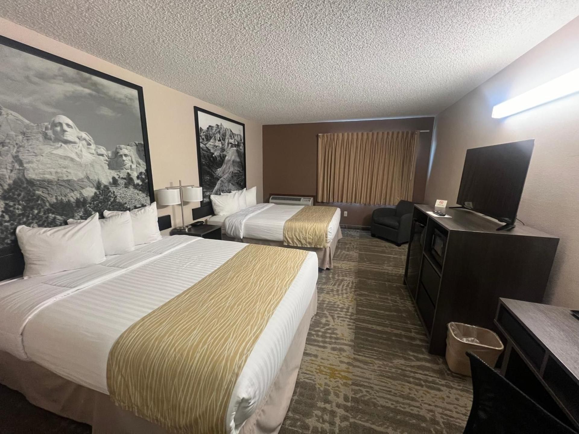 2 Queen Beds Non-Smoking