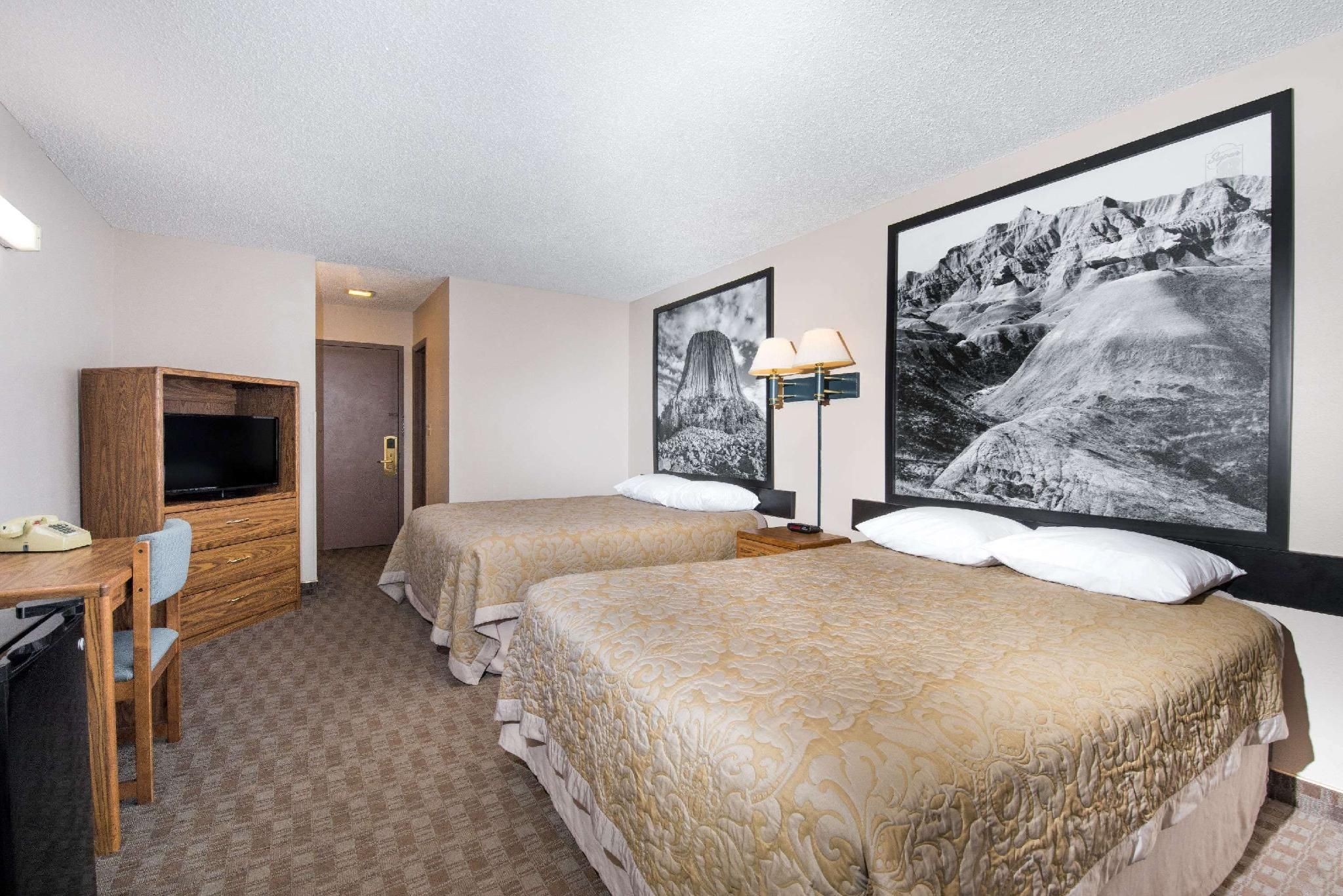 2 Queen Beds Accessible Room Non-Smoking