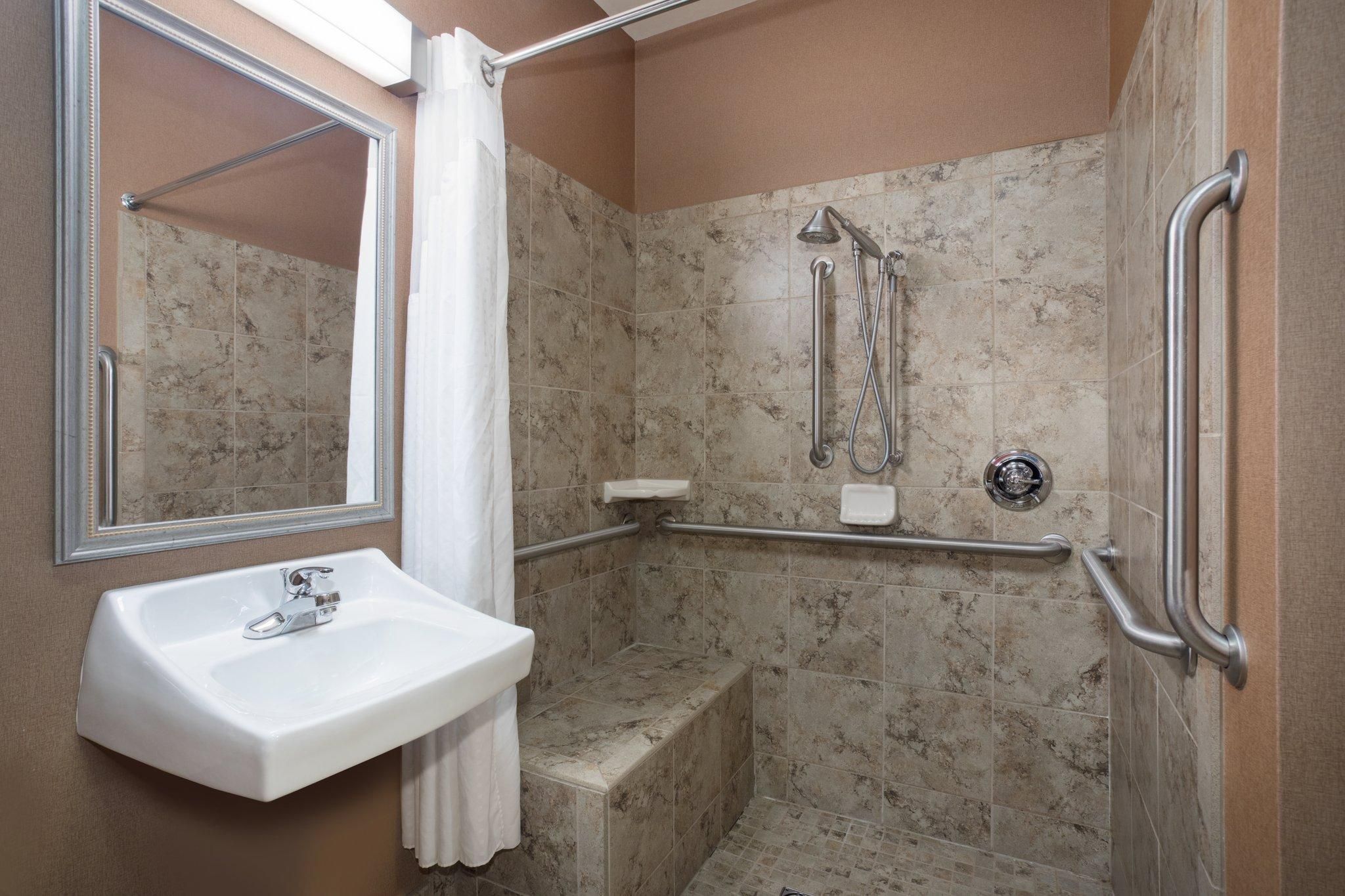 1 King Standard Comm Mobility Accessible Rolling Shower