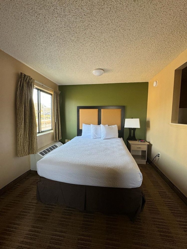 Suite, 1 Queen Bed with Sofa bed, Accessible, Non Smoking