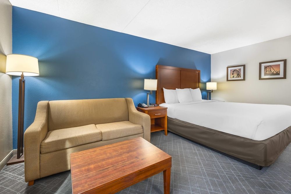 Room, 1 King Bed with Sofa bed, Accessible, Non Smoking