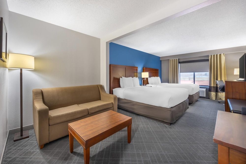 Suite, Multiple Beds, Non Smoking