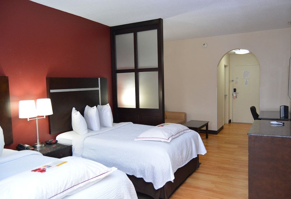 Suite, 2 Double Beds (Smoke Free)
